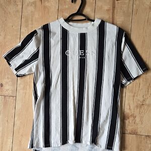 Unisex Men's (S) Or Womens (M/L) Guess Black & White Vertical Stripe Logo Tee